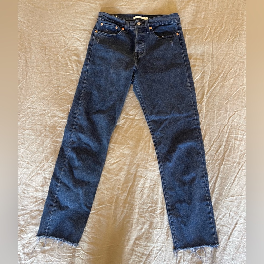 Levi Wedgie Jeans | Size 27